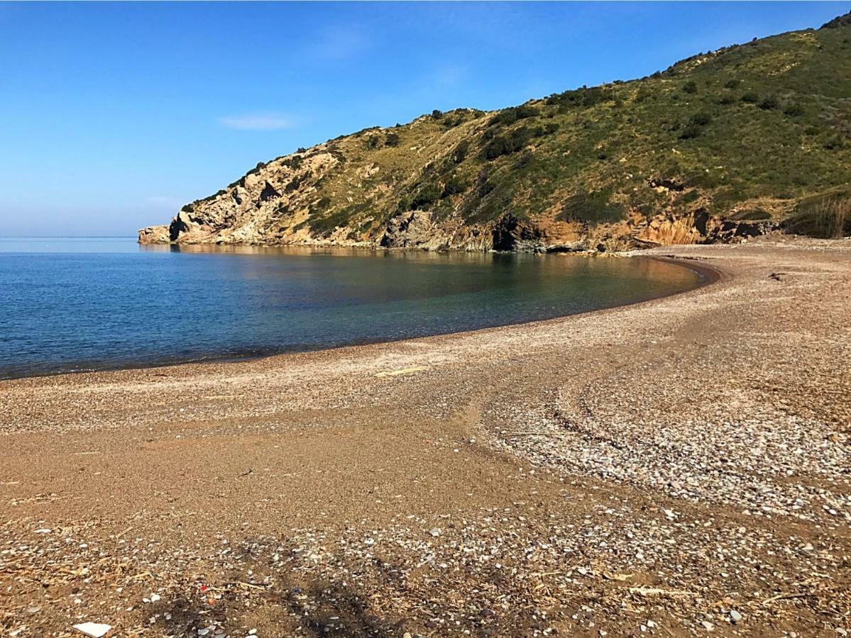 Villetta Ai Peri Nisporto Kültér fotó